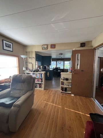 8 Thunderbird Road Marlborough, MA 01752 - Photo 9 of 10