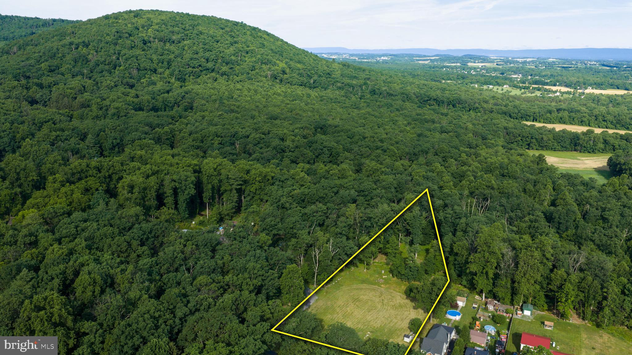 110 Cold Springs Road Carlisle, PA 17015 - Photo 2 of 25