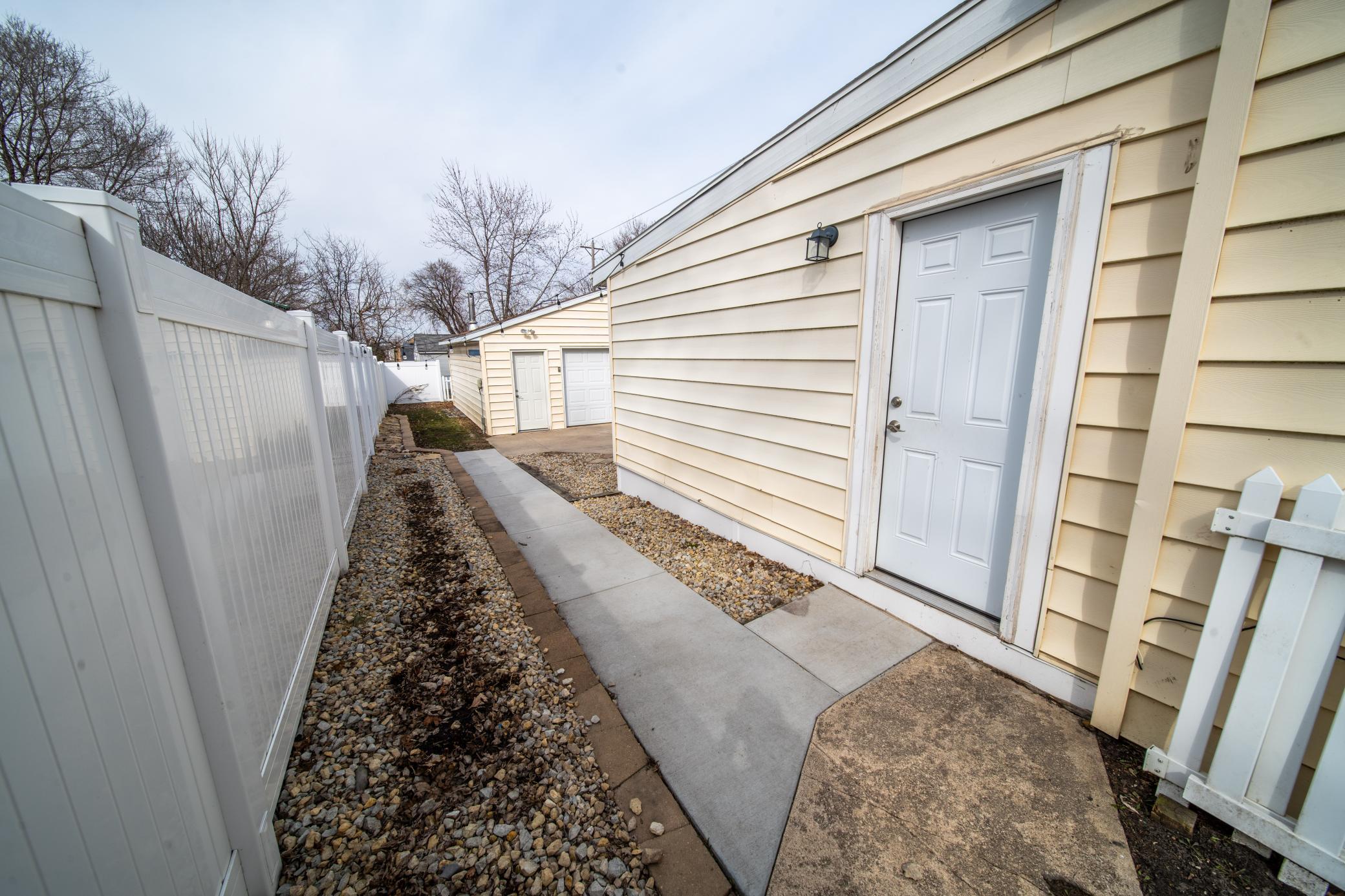 1907 1st Street Southwest Rochester, MN 55902 - Photo 37 of 47