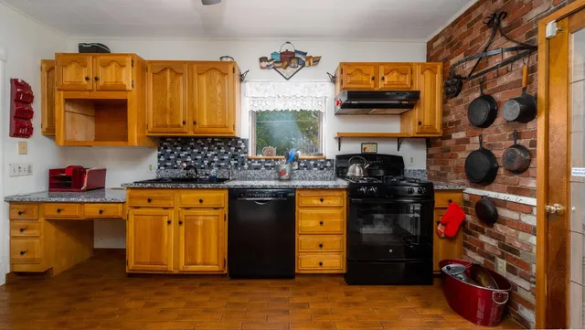 $525,000 | 36 Eastman Street, Nashua, NH 03060