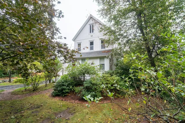 $525,000 | 36 Eastman Street, Nashua, NH 03060