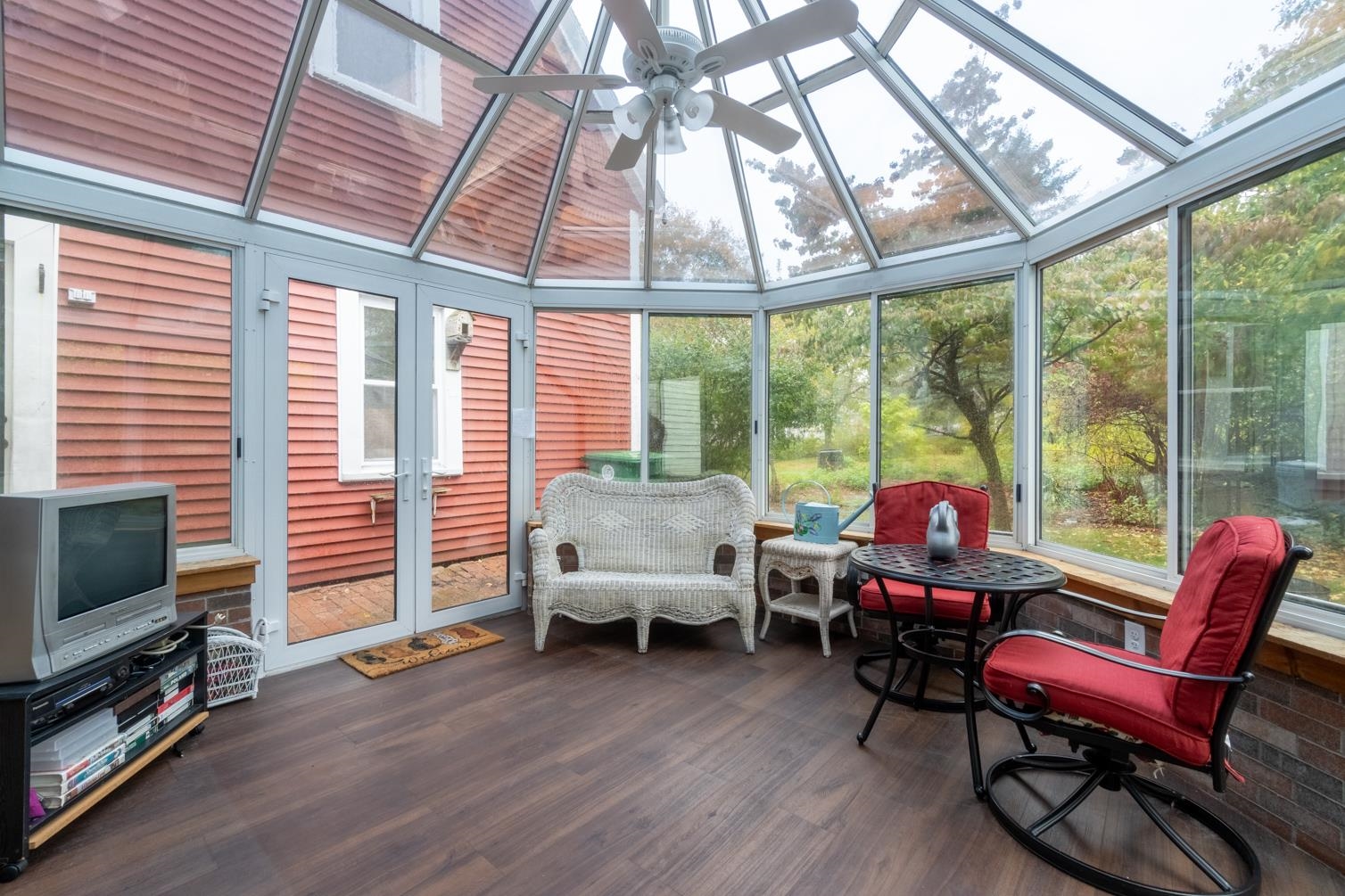 36 Eastman Street Nashua, NH 03060 - Photo 7 of 42