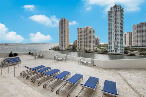 $425,000 | 335 South Biscayne Boulevard, Unit 2604, Miami, FL 33131