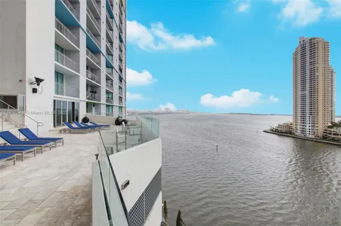 $425,000 | 335 South Biscayne Boulevard, Unit 2604, Miami, FL 33131