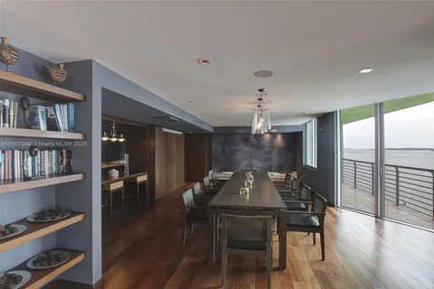 $425,000 | 335 South Biscayne Boulevard, Unit 2604, Miami, FL 33131