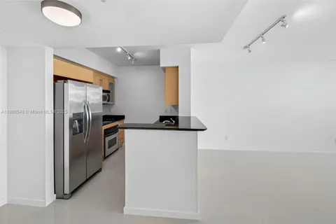 $425,000 | 335 South Biscayne Boulevard, Unit 2604, Miami, FL 33131