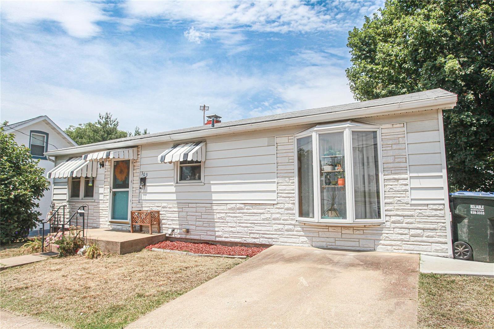 303 West 4th Street Waterloo, IL 62298 - Photo 1 of 29 Gallery Image 1