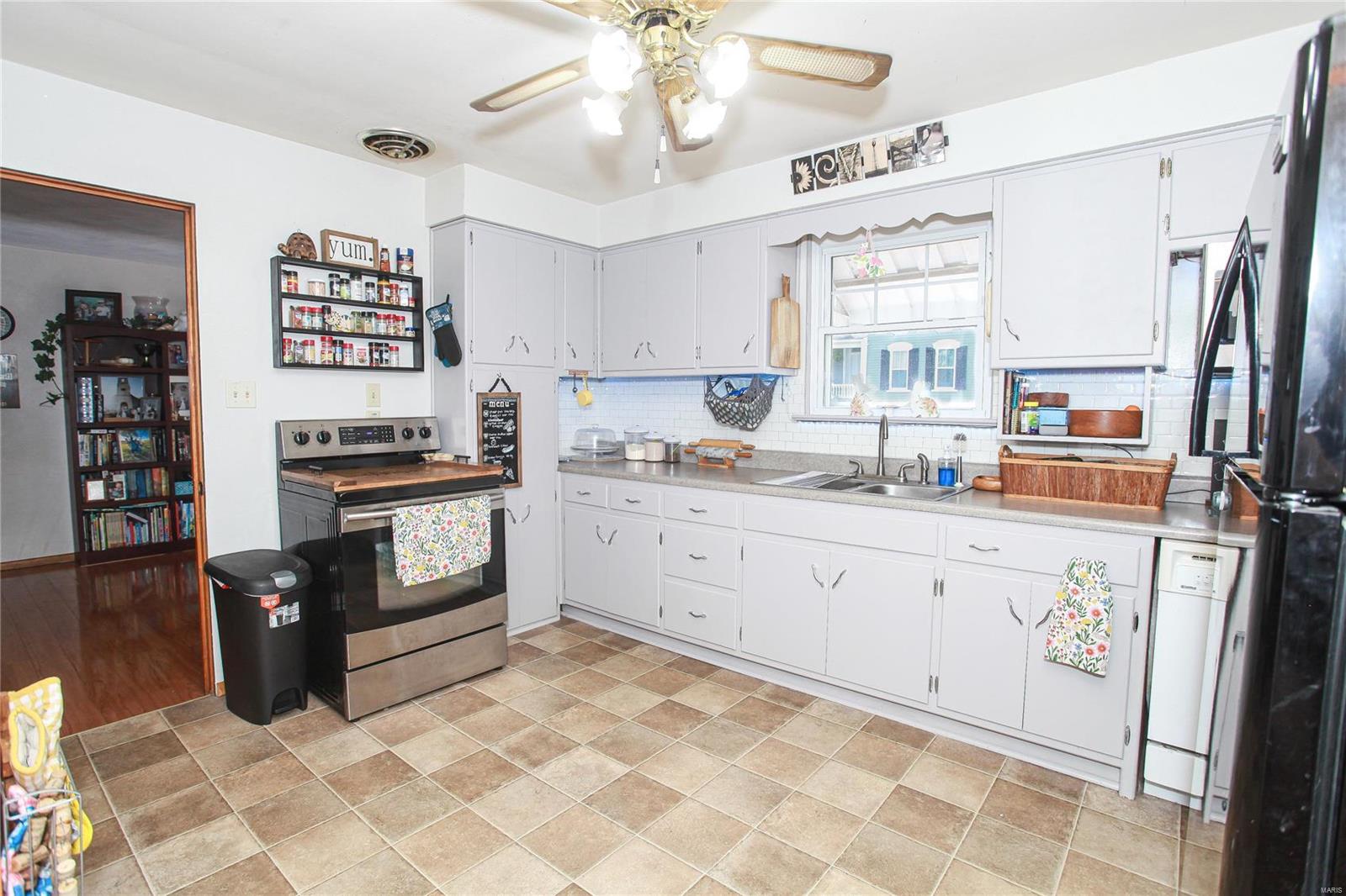 303 West 4th Street Waterloo, IL 62298 - Photo 13 of 29 Gallery Image 13