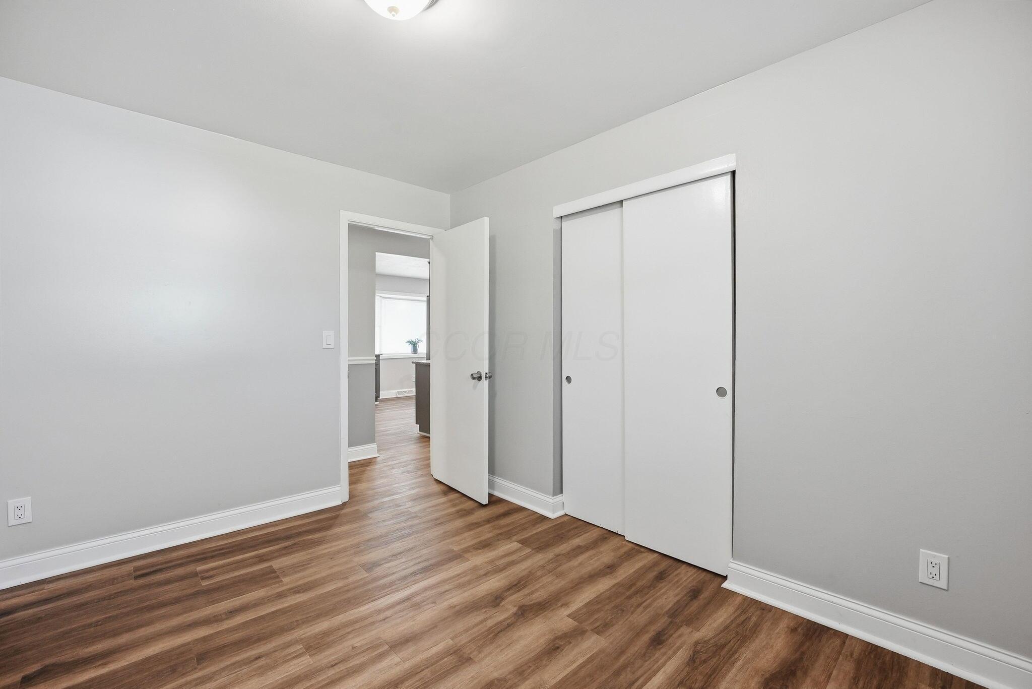 6034 Karl Road Columbus, OH 43229 - Photo 19 of 49