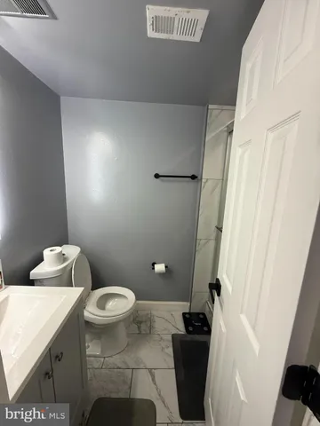 $2,995 | 218 Stevenson Square, Alexandria, VA 22304