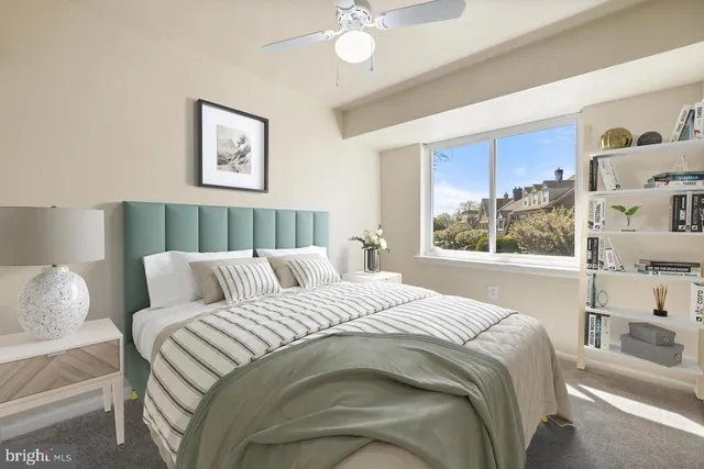 $2,995 | 218 Stevenson Square, Alexandria, VA 22304