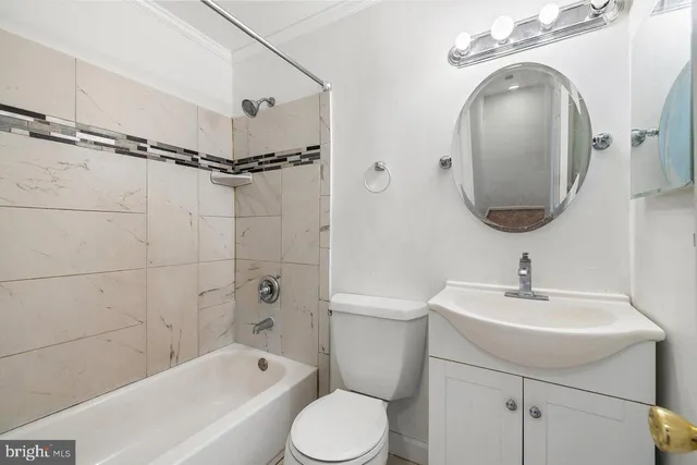 $2,995 | 218 Stevenson Square, Alexandria, VA 22304