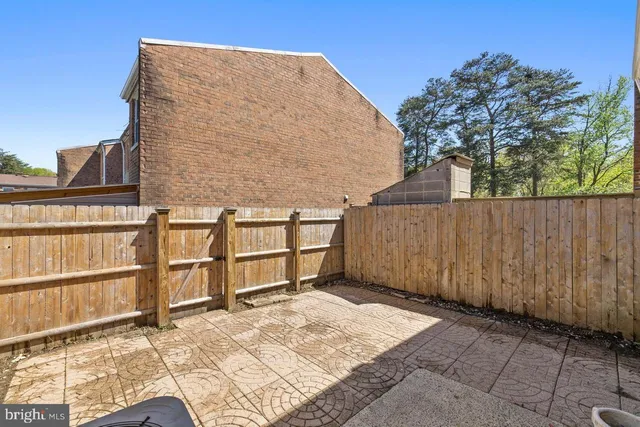 $3,000 | 218 Stevenson Square, Alexandria, VA 22304