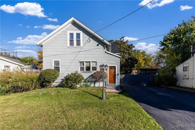 $184,900 | 406 Doat Street, Buffalo, NY 14211