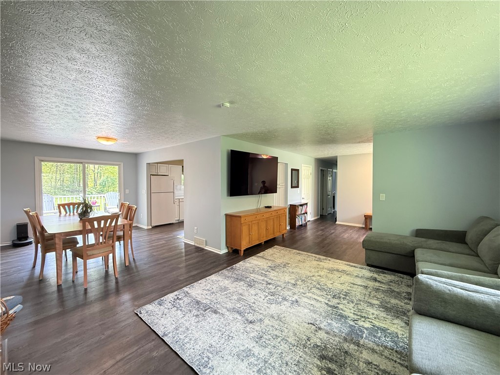 10239 Mulberry Road Chardon, OH 44024 - Photo 17 of 39