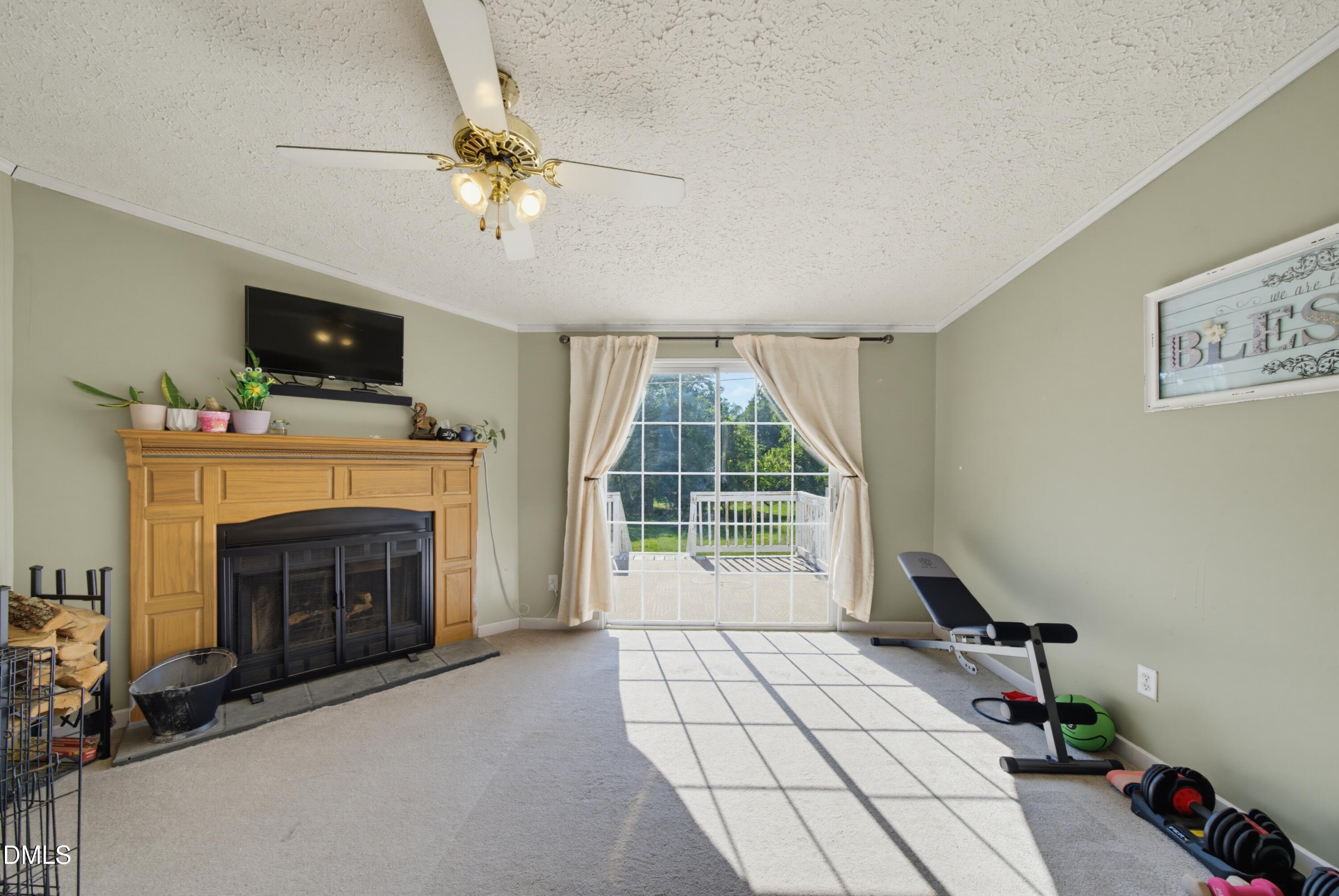 523 County Line Road Manson, NC 27553 - Photo 15 of 37 Family room1
