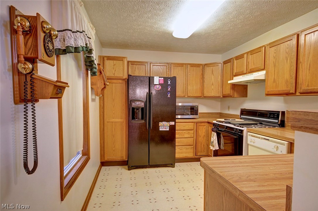 5604 Ridgeview Boulevard North Ridgeville, OH 44039 - Photo 6 of 29