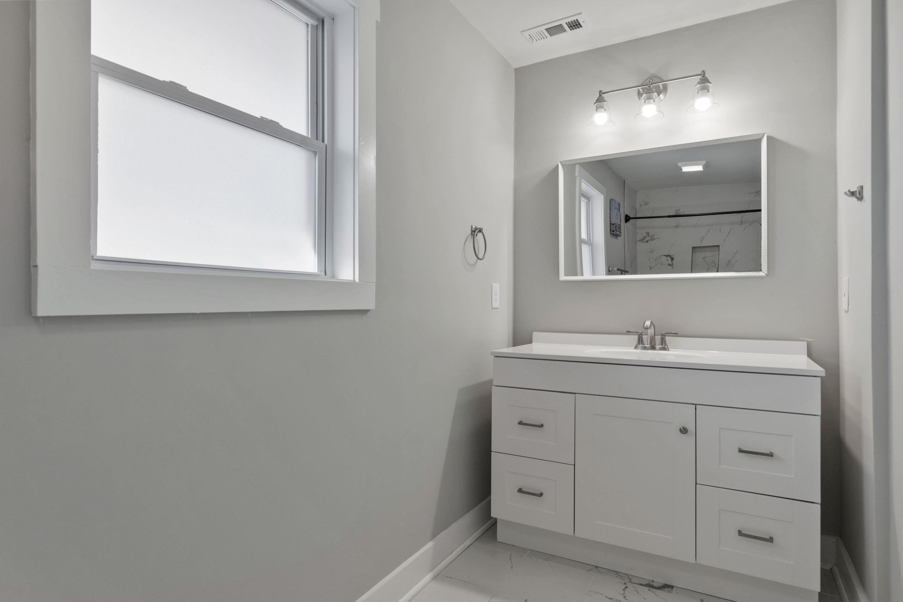 562 Lowndes Hill Road Greenville, SC 29607 - Photo 29 of 42 Gallery Image 29
