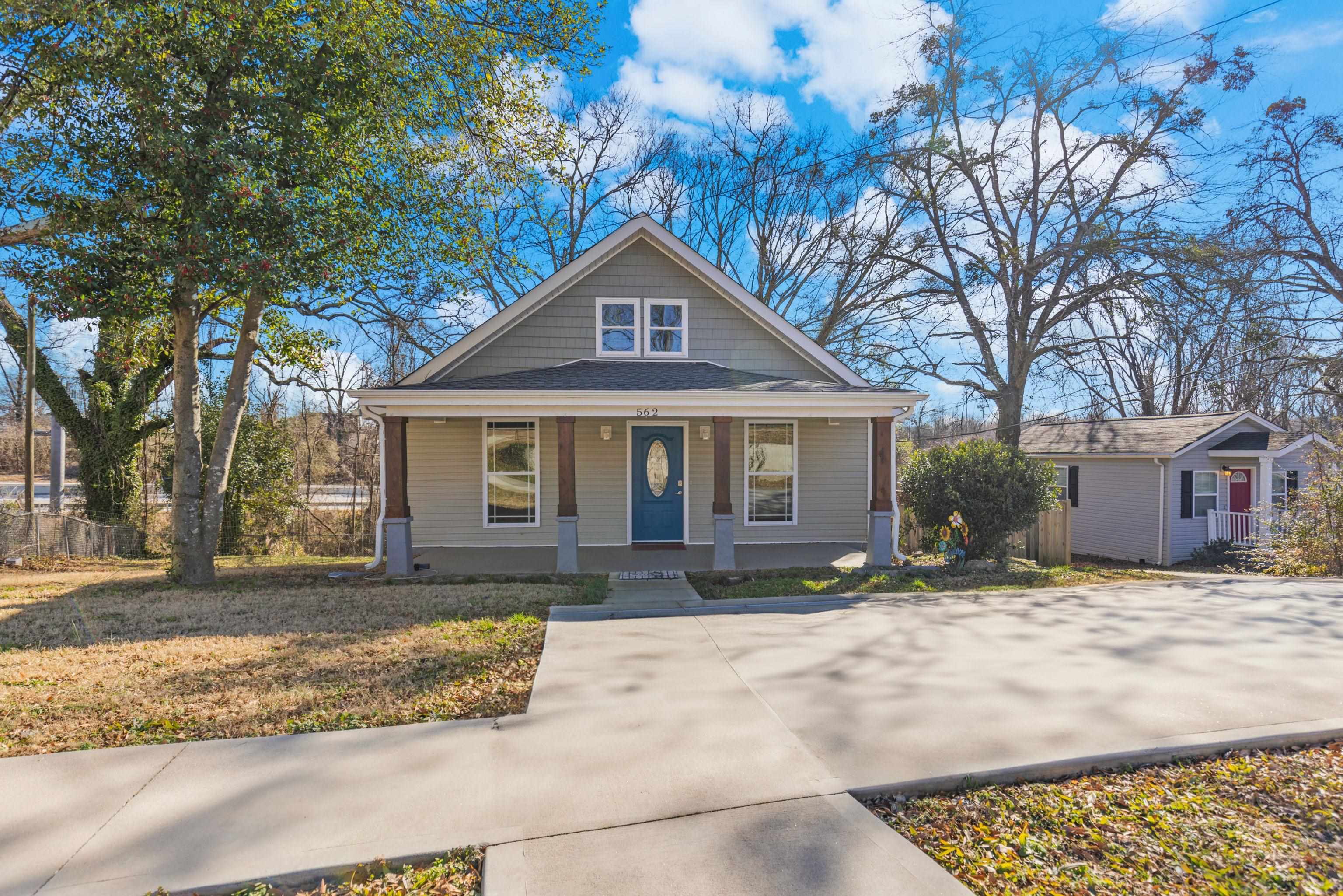 562 Lowndes Hill Road Greenville, SC 29607 - Photo 3 of 42 Gallery Image 3