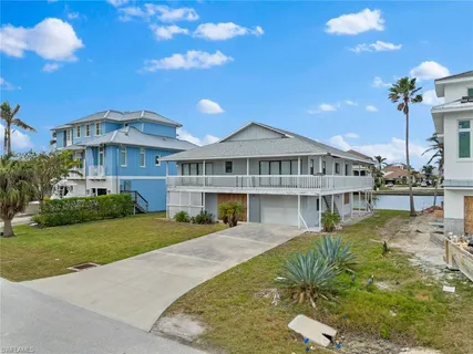 $2,850,000 | 259 Trade Winds Avenue, Naples, FL 34108