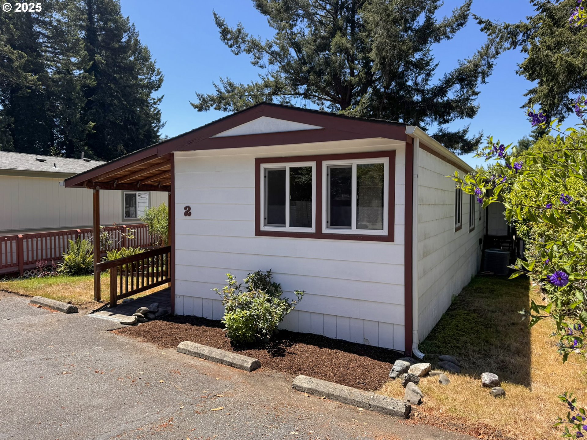 98041 Hallway Road, Unit 2 Brookings, OR 97415 - Photo 2 of 32
