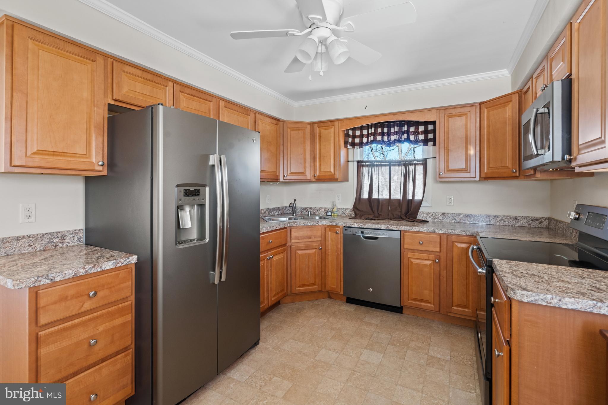 523 Applecroft Road Winchester, VA 22601 - Photo 9 of 34 Gallery Image 9