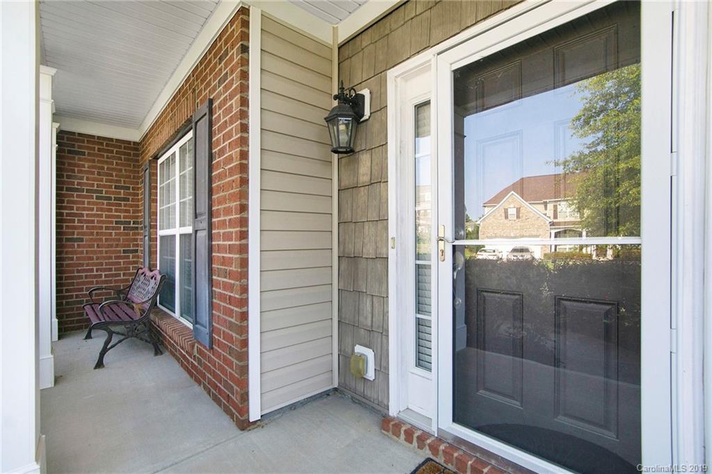 10529 Greenhead View Road Charlotte, NC 28262 - Photo 4 of 32