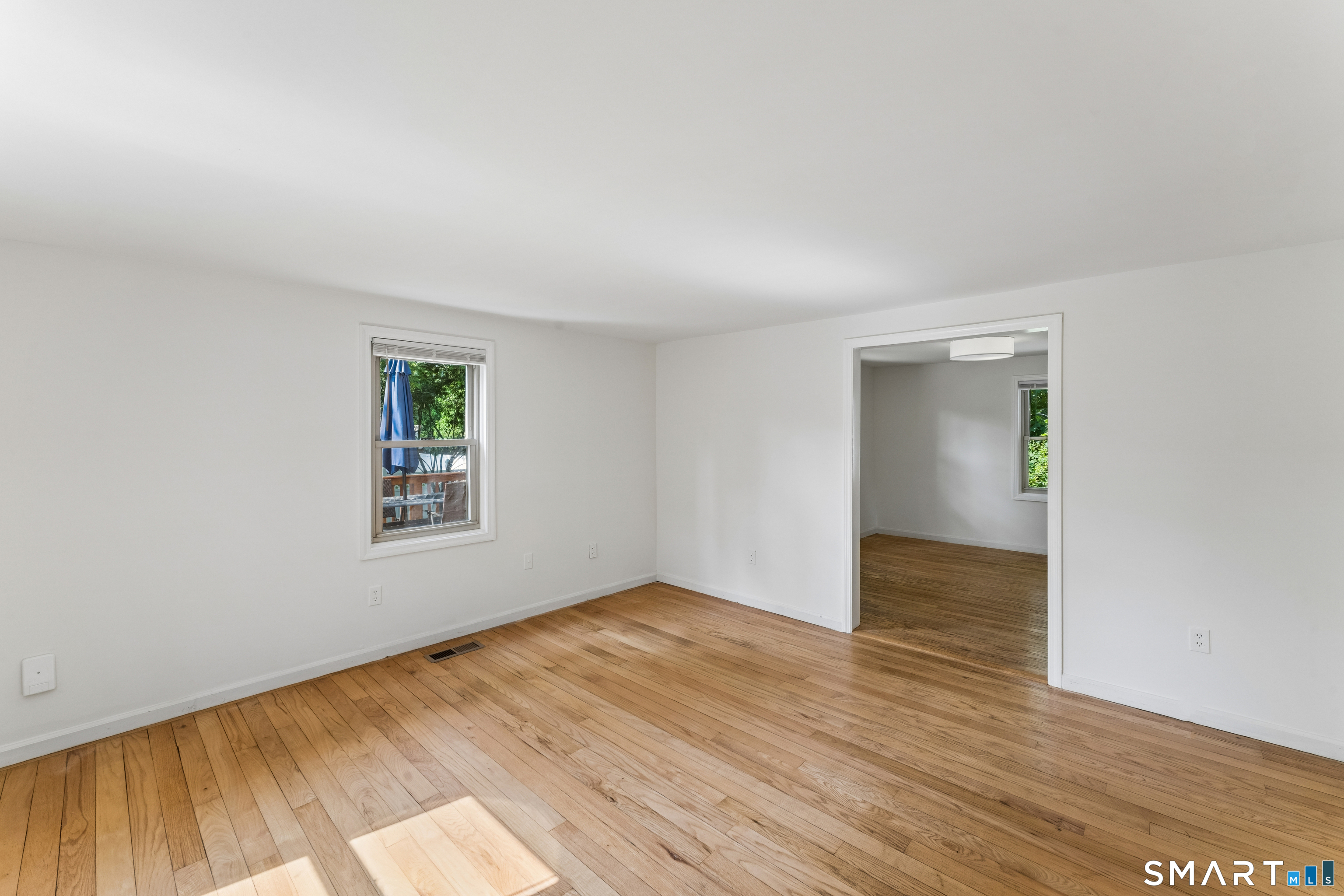 164 Belltown Road Stamford, CT 06905 - Photo 2 of 40