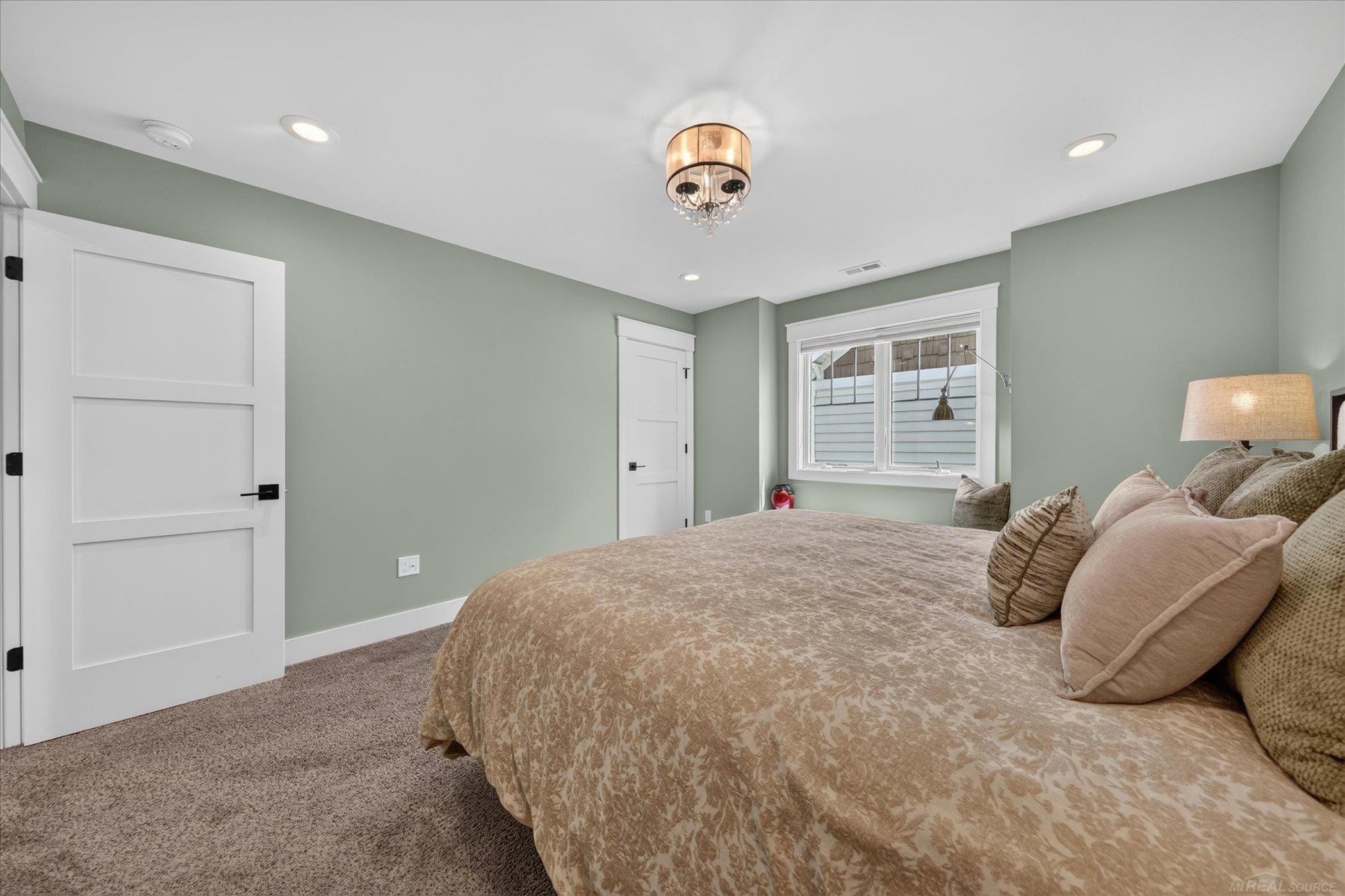 139 Albertson Street Rochester, MI 48307 - Photo 37 of 52