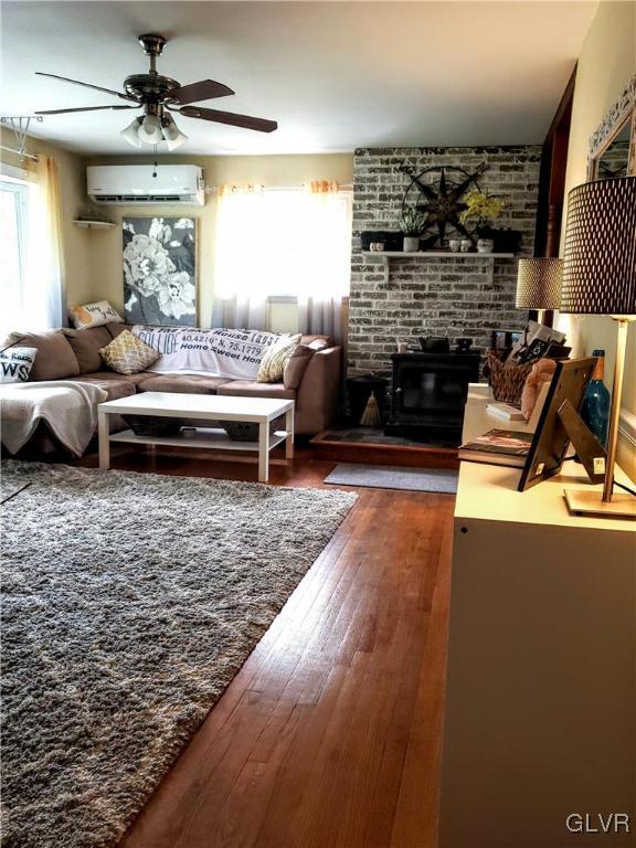 2770 Bedminster Road Perkasie, PA 18944 - Photo 10 of 29