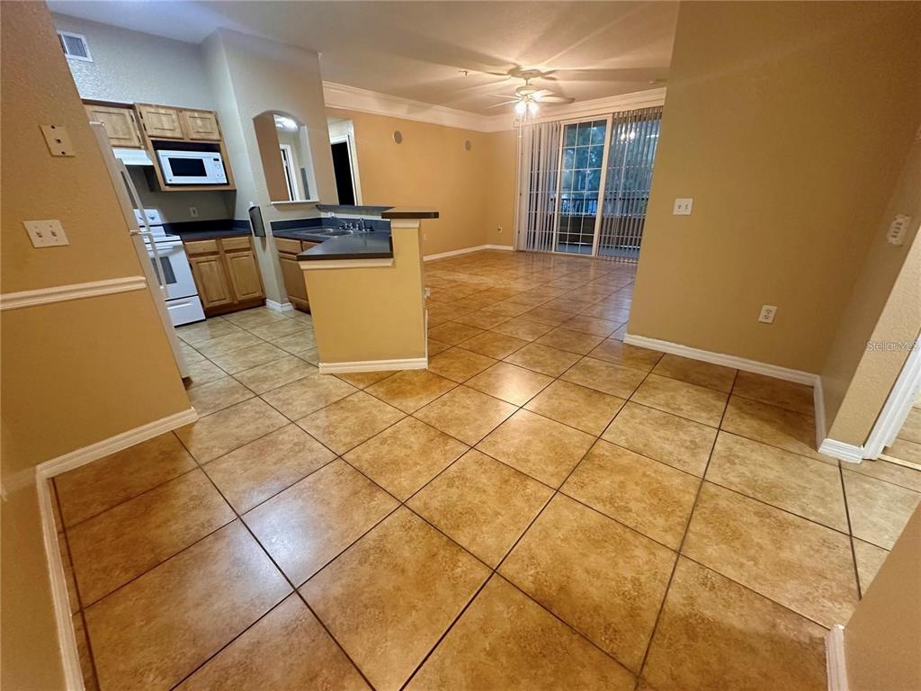 3280 Soho Street, Unit 207 Orlando, FL 32835 - Photo 7 of 37