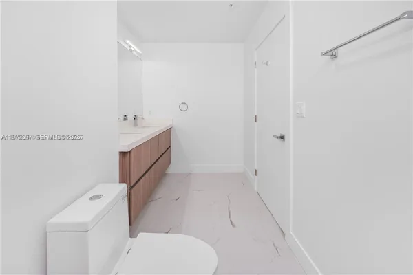$2,800 | 32 Northwest 14th Avenue, Unit 2, Miami, FL 33125