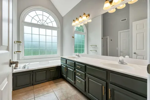 $514,900 | 6806 Anchorage Lane, Hixson, TN 37343