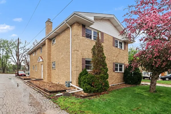 $429,000 | 2278 182nd Place, Lansing, IL 60438