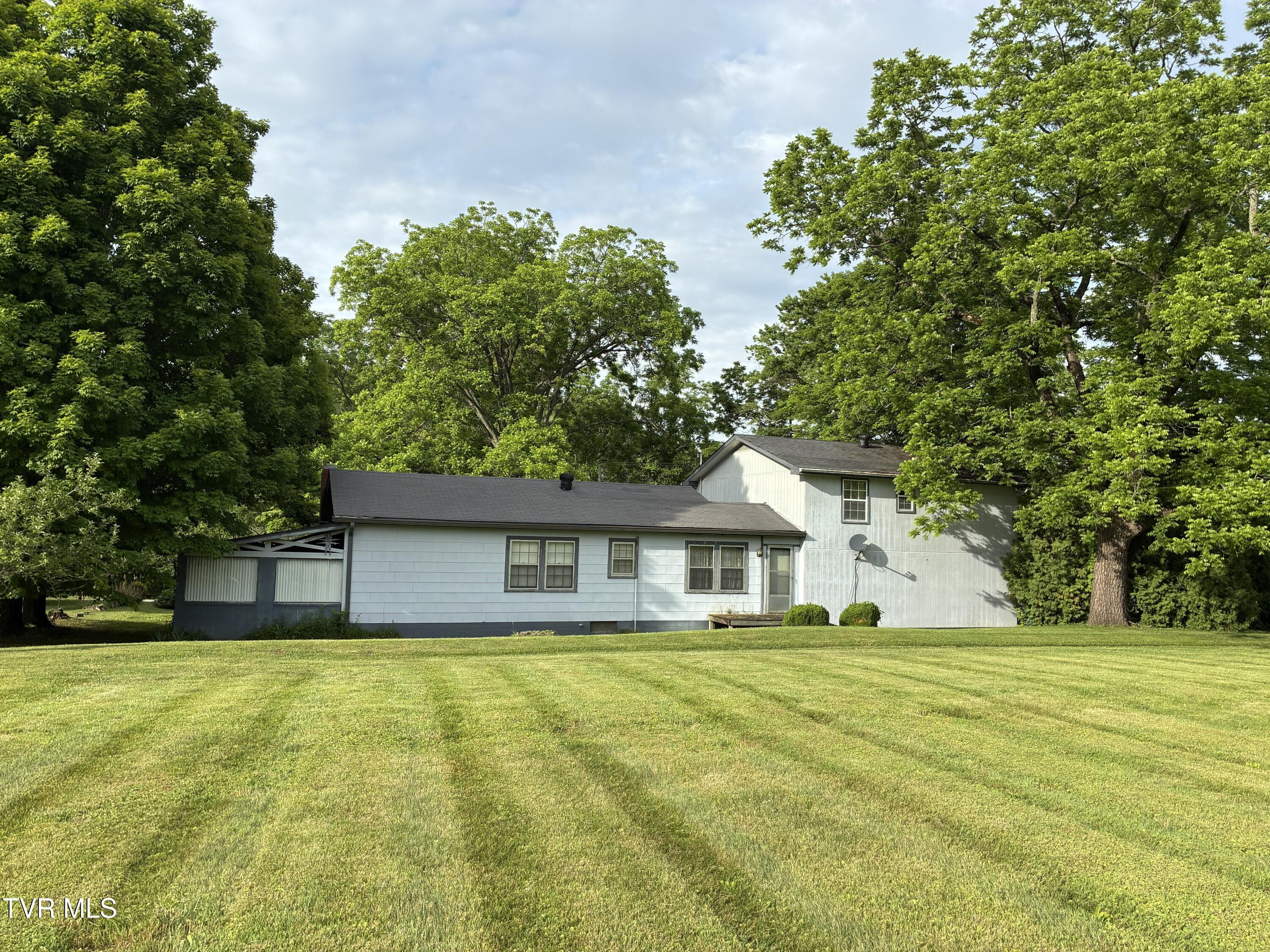 940 Middle Creek Road Afton, TN 37616 - Photo 27 of 80 exterior view 9