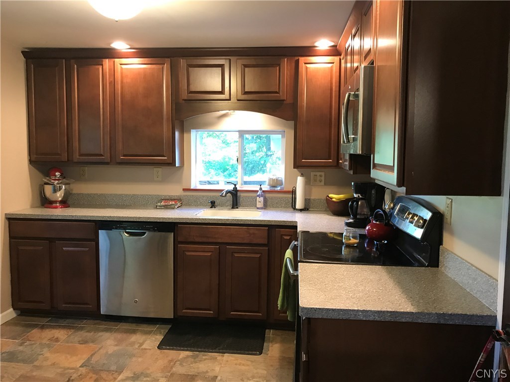 5720 Highway 233 Rome, NY 13440 - Photo 4 of 16
