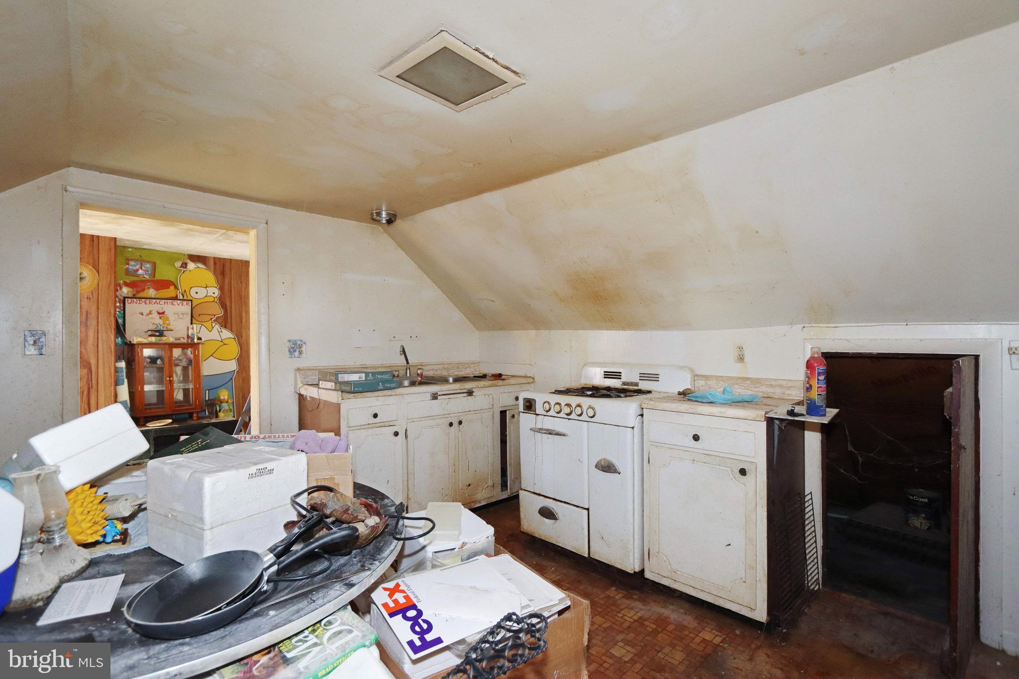 2716 Frederick Road Baltimore, MD 21228 - Photo 27 of 45 Gallery Image 27