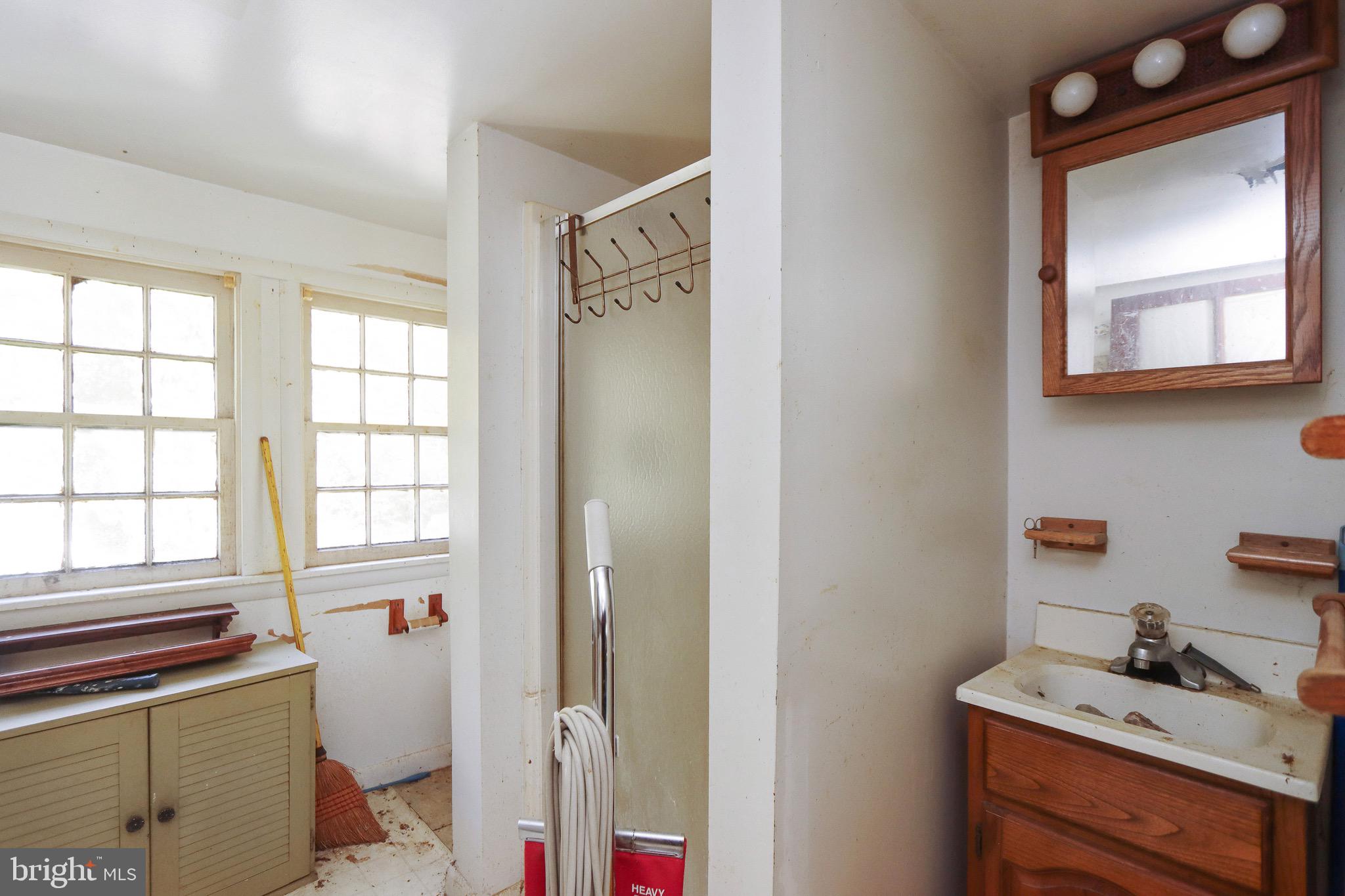 2716 Frederick Road Baltimore, MD 21228 - Photo 28 of 45 Gallery Image 28