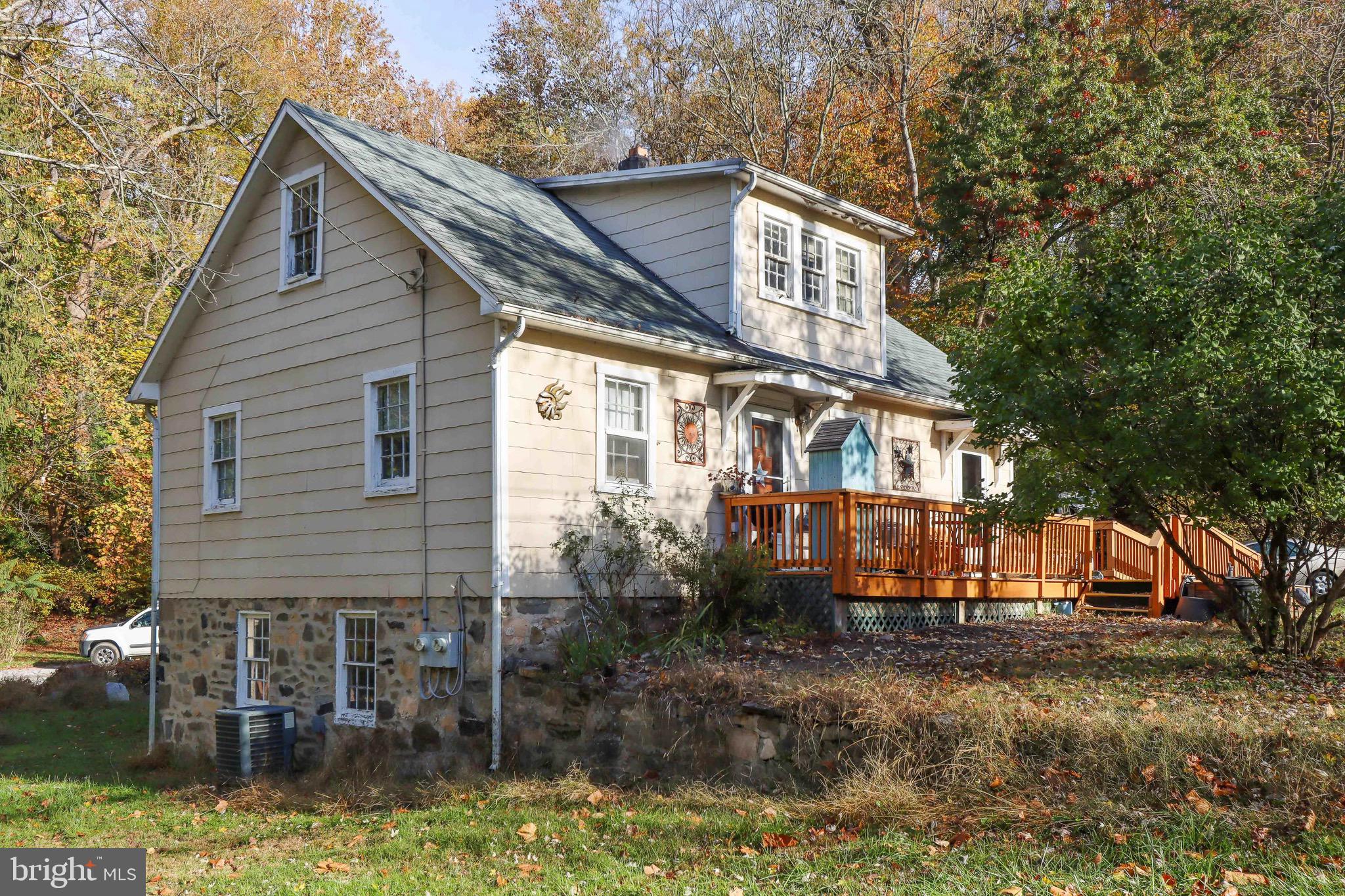 2716 Frederick Road Baltimore, MD 21228 - Photo 4 of 45 Gallery Image 4