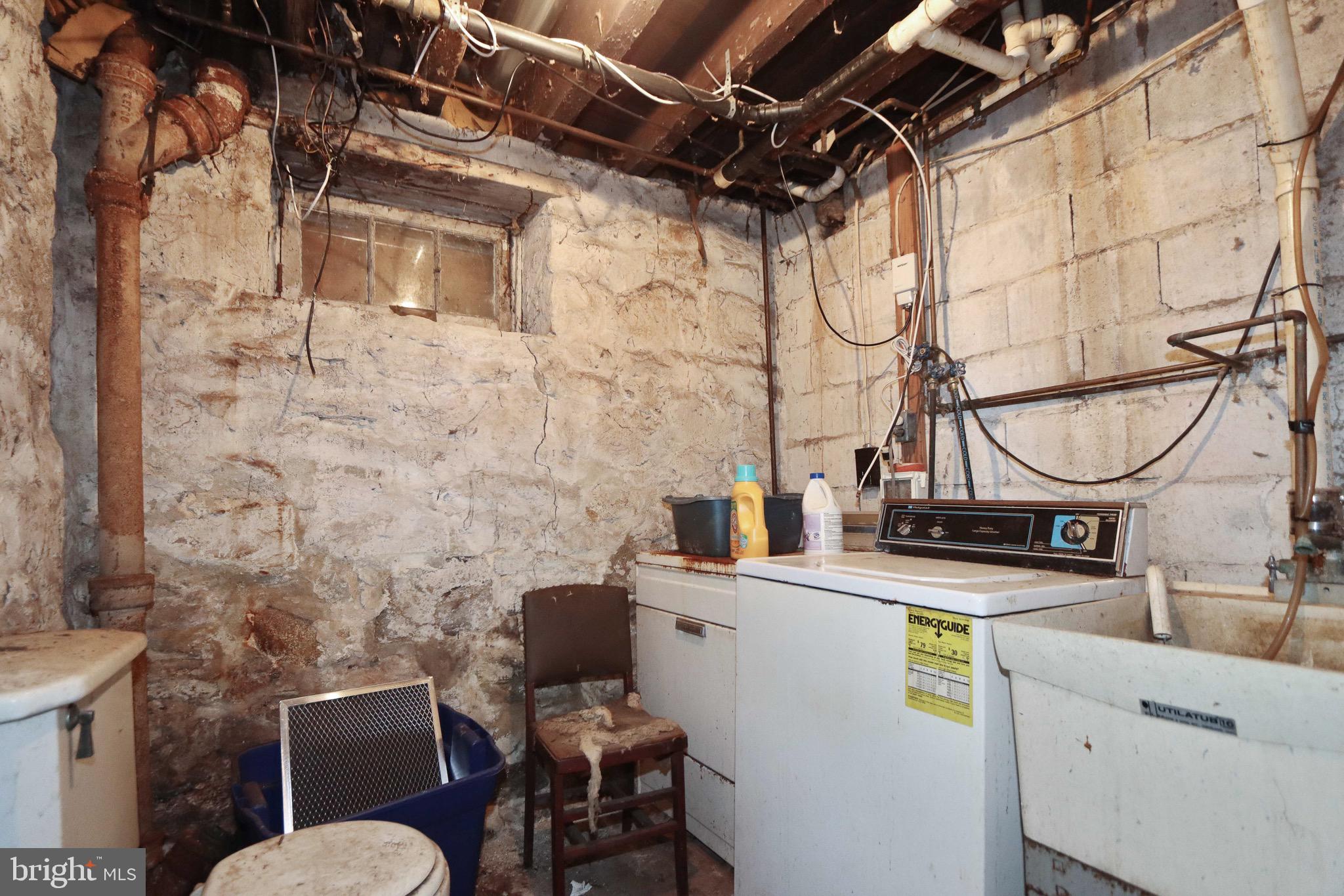 2716 Frederick Road Baltimore, MD 21228 - Photo 39 of 45 Gallery Image 39
