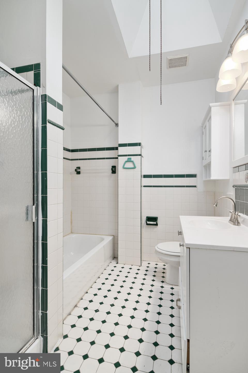7320 Briar Road Philadelphia, PA 19138 - Photo 14 of 19 Gallery Image 14
