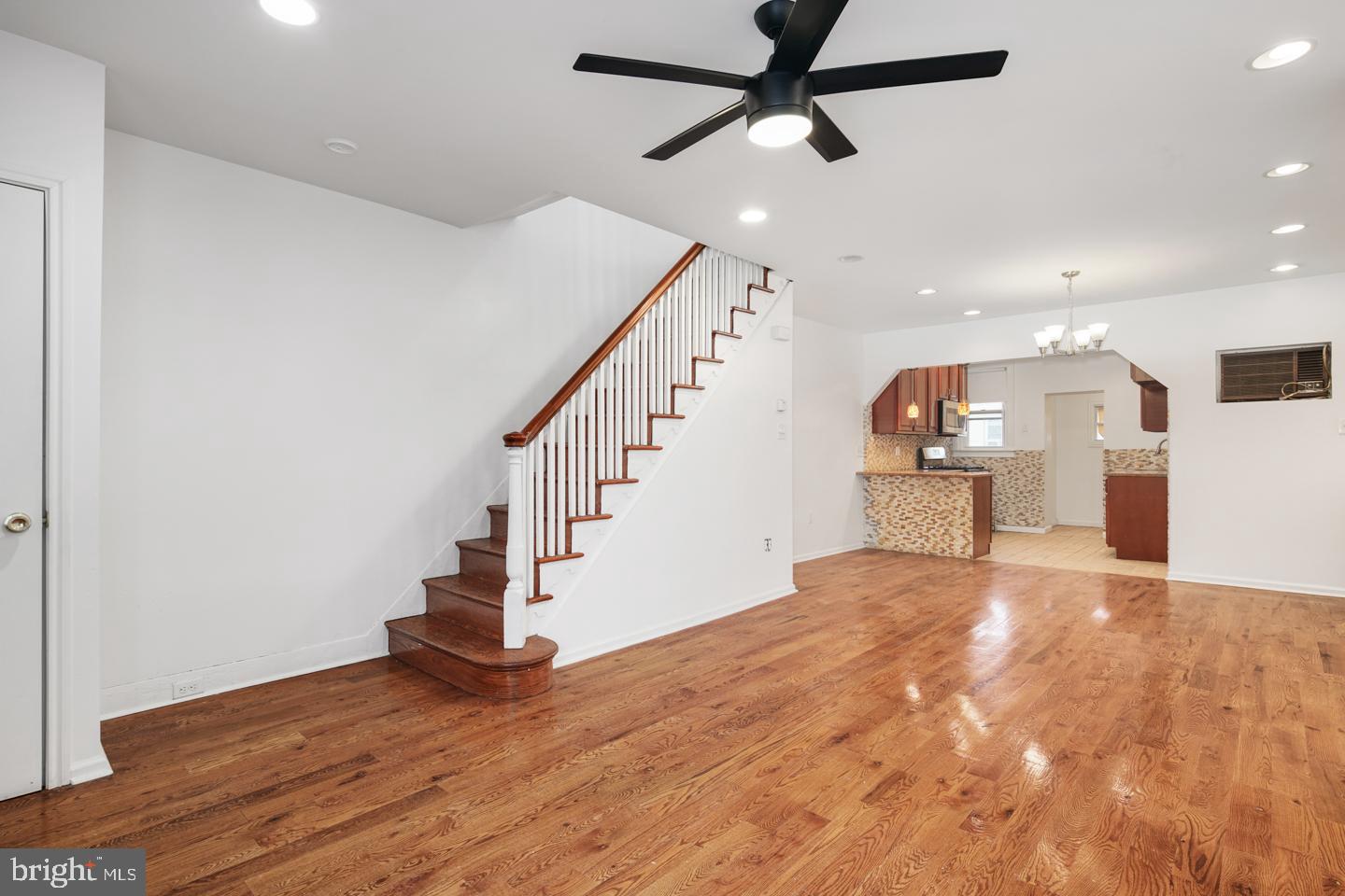 7320 Briar Road Philadelphia, PA 19138 - Photo 3 of 19 Gallery Image 3