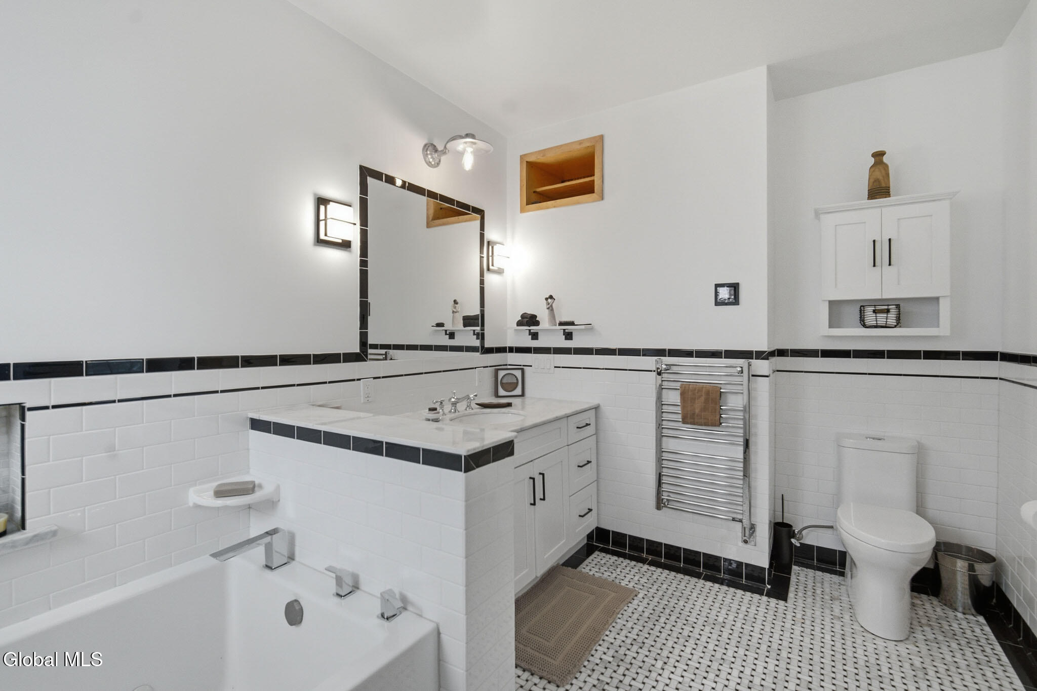 447 Krumkill Road Albany, NY 12203 - Photo 15 of 65 1st flr Primary Bedroom Ensuite