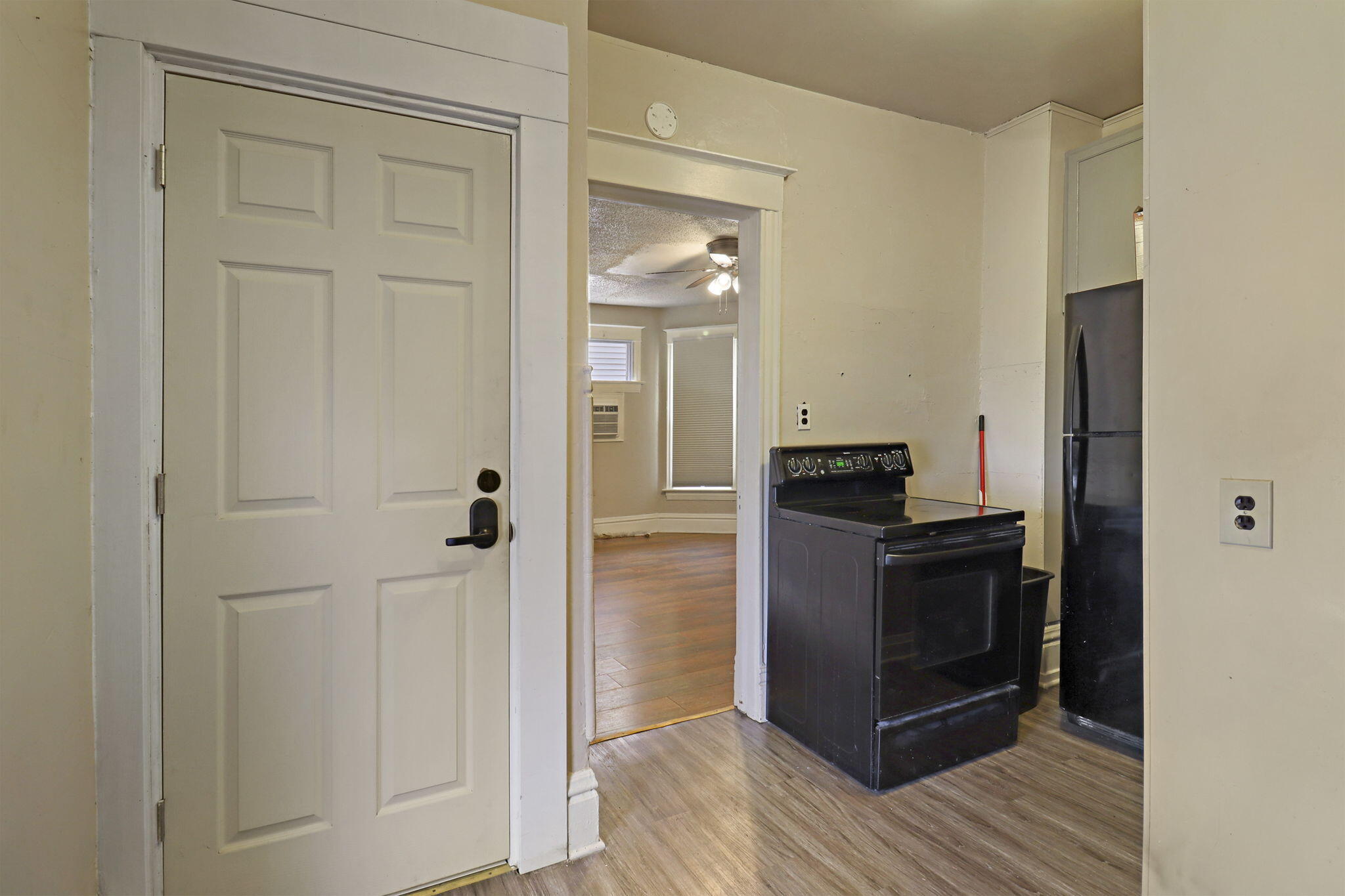 937 Grove Avenue Racine, WI 53405 - Photo 16 of 21 16-web-or-mls-937 Grove Ave, Racine, WI