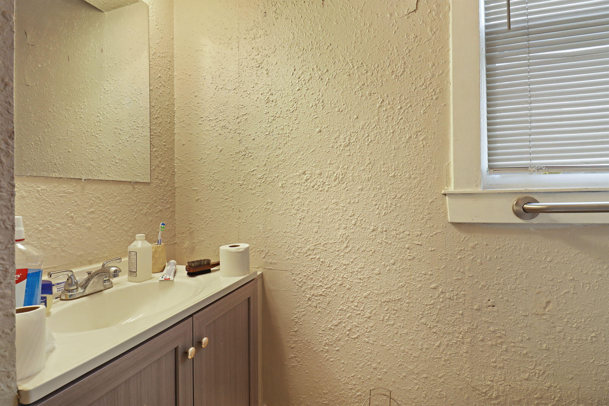 937 Grove Avenue Racine, WI 53405 - Photo 19 of 21 19-web-or-mls-937 Grove Ave, Racine, WI