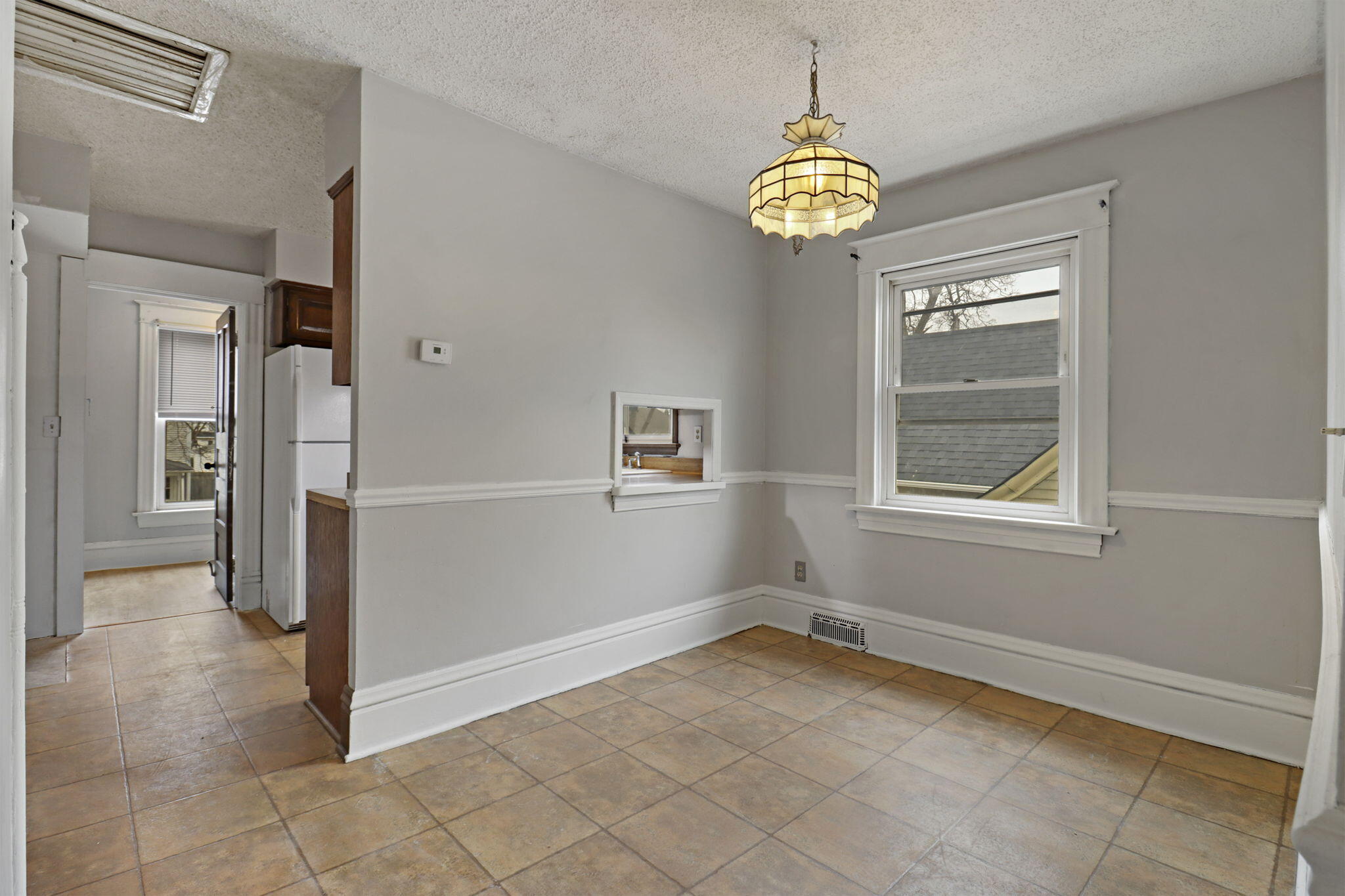 937 Grove Avenue Racine, WI 53405 - Photo 6 of 21 6-web-or-mls-UNIT 2 - 8