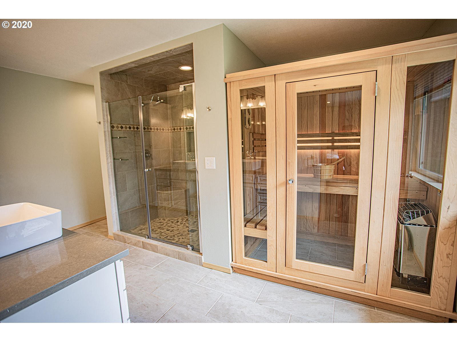 42 Boulder Ridge Drive Carson, WA 98610 - Photo 11 of 26 Bathroom, Attached
