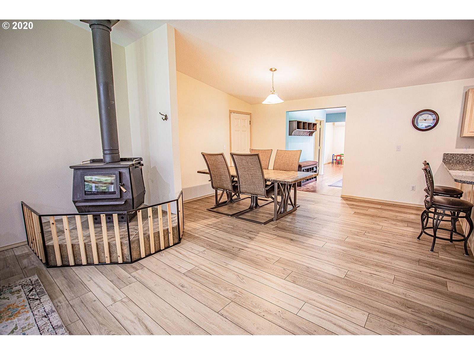 42 Boulder Ridge Drive Carson, WA 98610 - Photo 4 of 26 Gallery Image 4