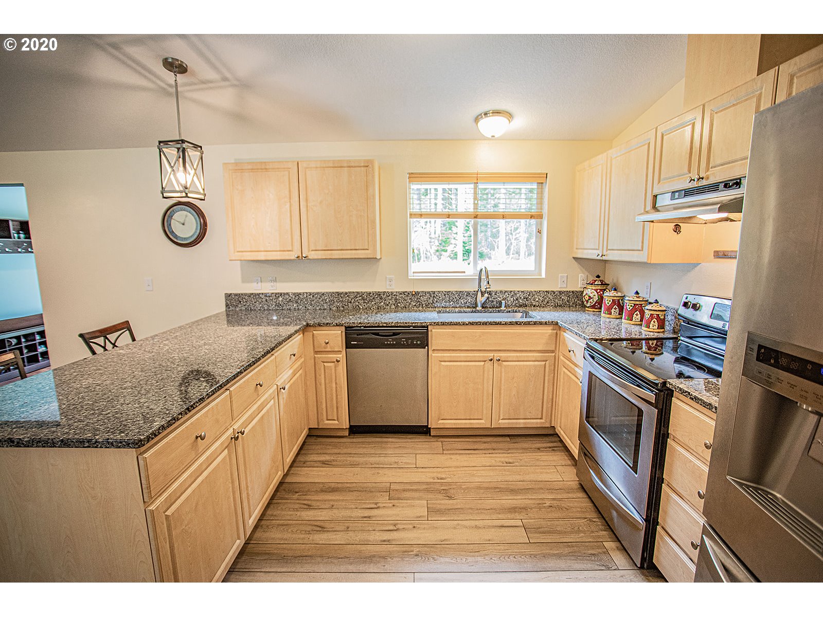 42 Boulder Ridge Drive Carson, WA 98610 - Photo 6 of 26 Kitchen