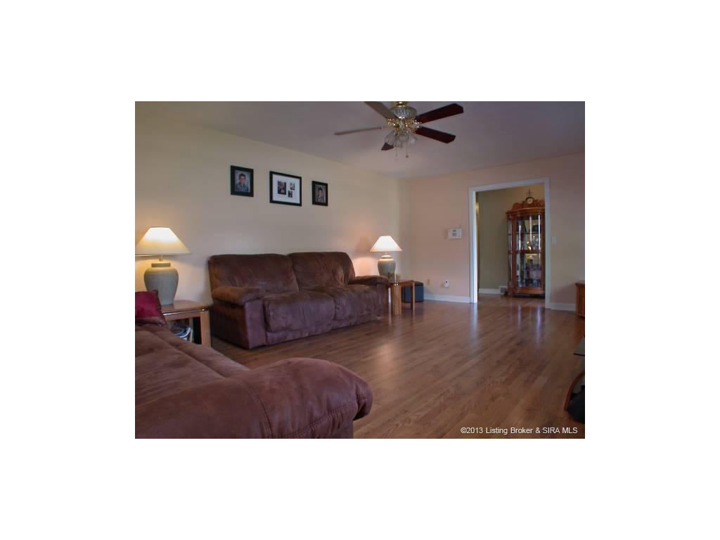1946 Henriott Road Georgetown, IN 47122 - Photo 6 of 27